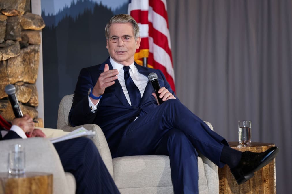 U.S. 'Economic Outcast’ operation gains momentum as EU joins sanctions; South Korea weighs military backing