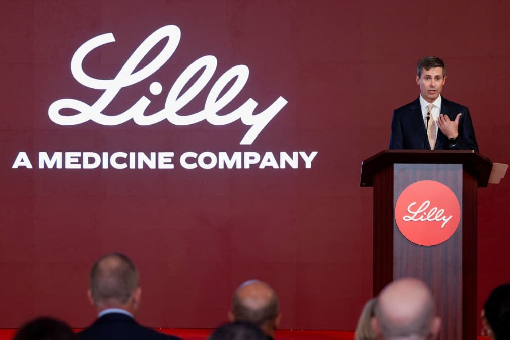 Eli Lilly CEO tells CNBC one-third of new GLP-1 pill patients are taking Foundayo, as drugmaker ramps up production
