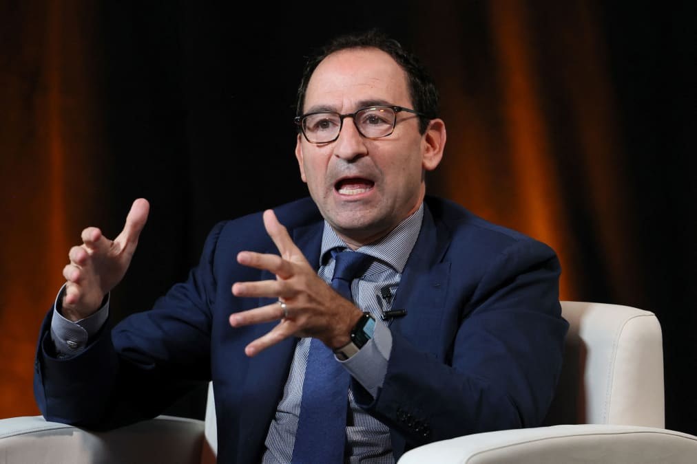 Blackstone's Jon Gray says CoreWeave can 'find a way through' financing pressure