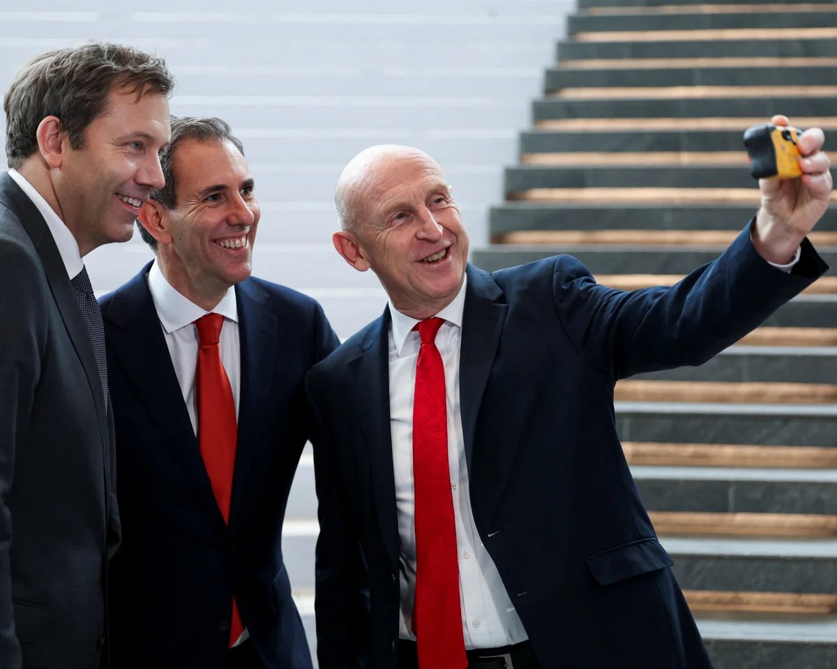 Chancellor John Healey pledges to protect ‘resilience’ of UK economy after growth beats forecasts in August – business live