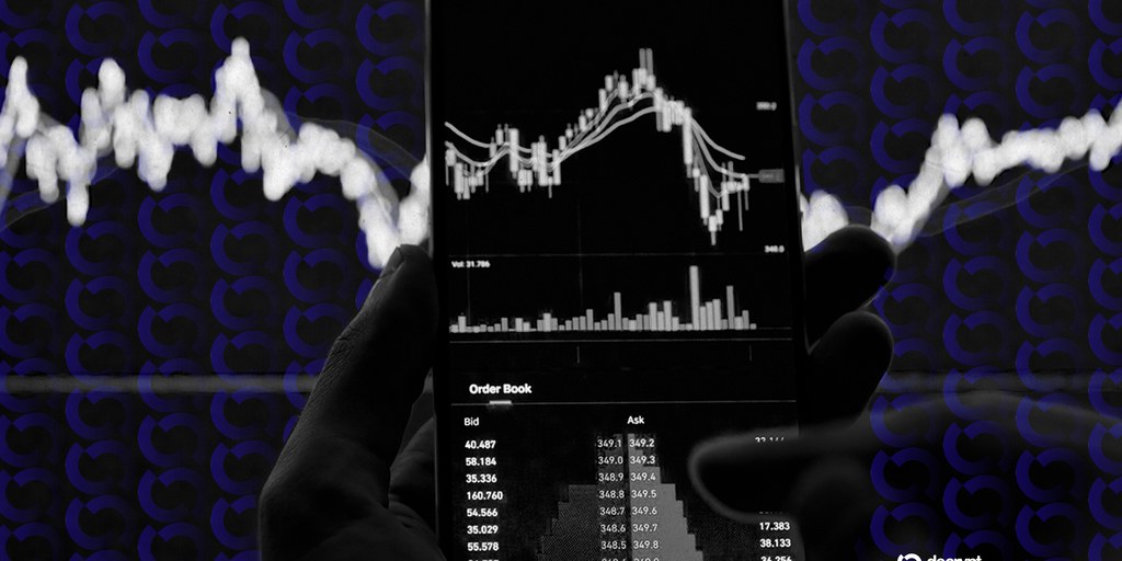 Crypto Stocks Rip Higher as Strategy Jumps 12%, Coinbase Climbs 9%