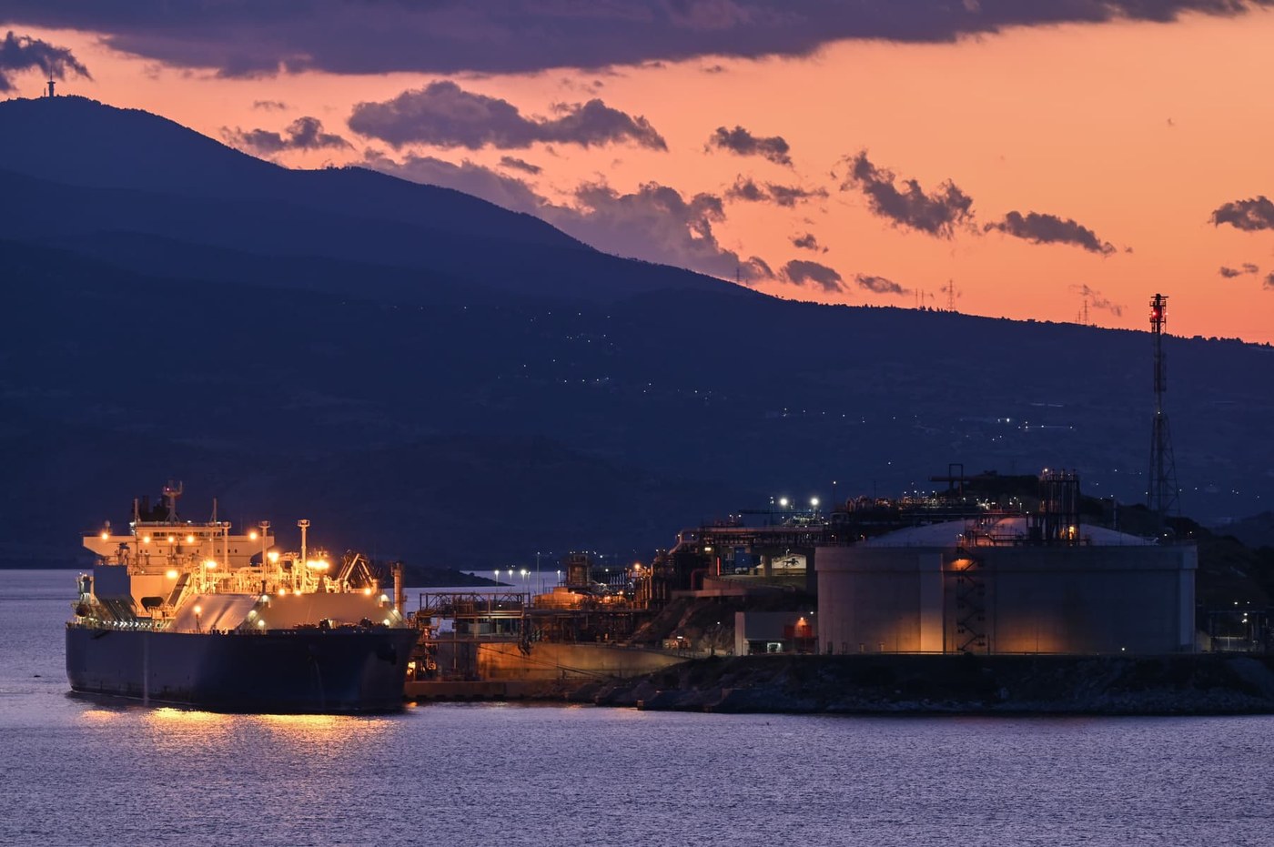 Europe’s gas stores are running low — and prices could top 100 euros this winter