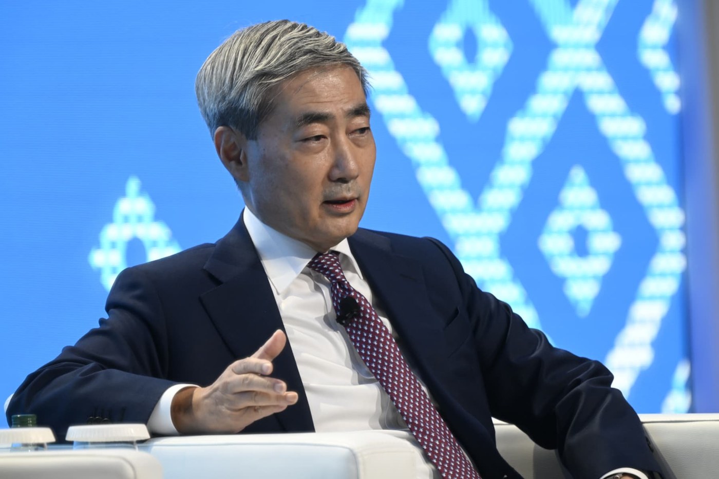 Bank of Korea holds rates after President Lee calls for boosting housing supply