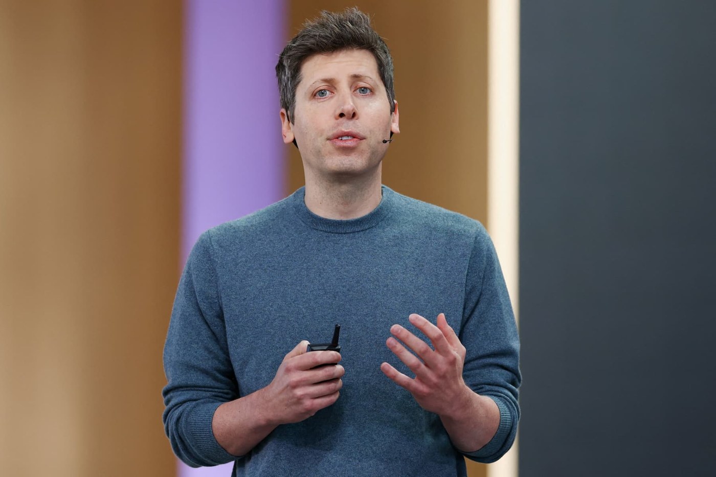 Third-party evaluators find vulnerabilities in OpenAI monitoring system during test pilot